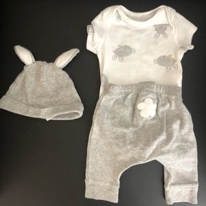 Carter’s newborn Easter outfit